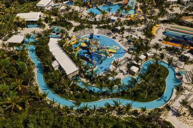 NCL GSC Great Tides Waterpark ©Norwegian Cruise Line Ltd.4.jpg